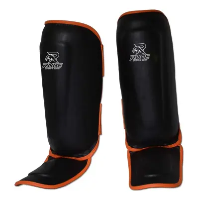 Black professional boxing gloves